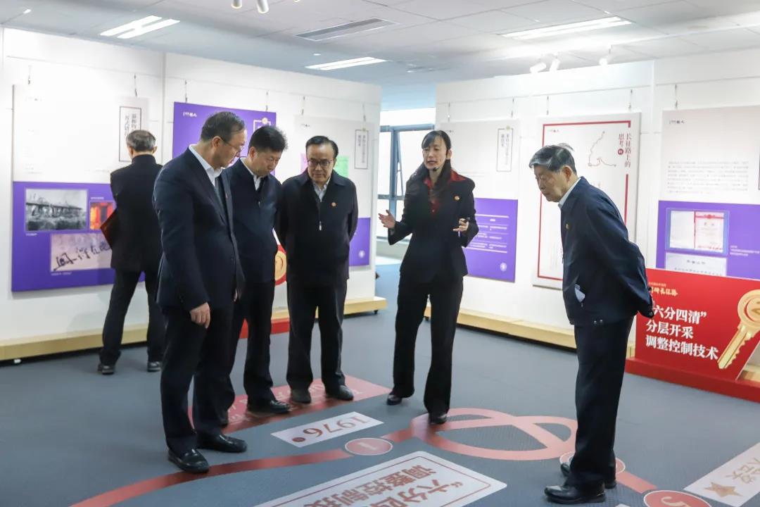 6b4ecc0b0bd14dccbbe035acc5e970de.jpg 6b4ecc0b0bd14dccbbe035acc5e970de.jpg