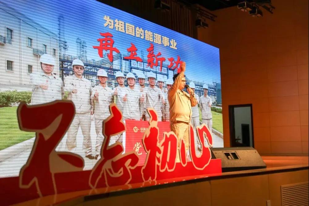 e7c7e849ee624ab3b3efa4d78a5128a9.jpg e7c7e849ee624ab3b3efa4d78a5128a9.jpg