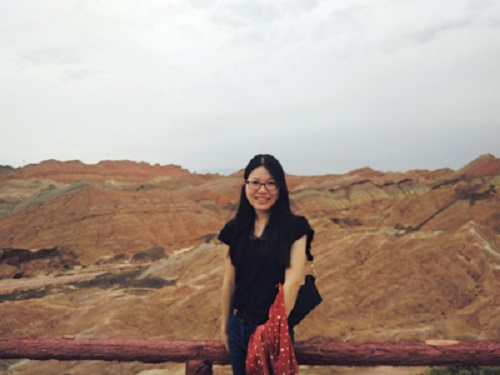 f1bb69970858447d8d778f2dc65a0701.jpg 石油工程学院 吴嘉仪 生活照.jpg