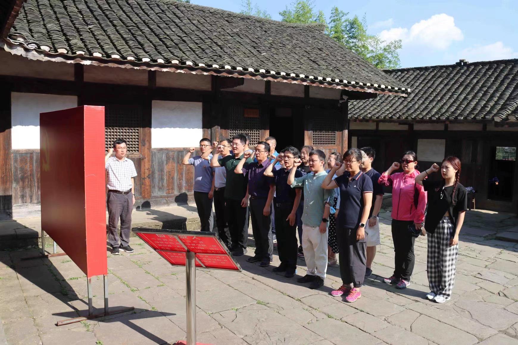 d1420bec8de042baa902c88155cb8241.jpg d1420bec8de042baa902c88155cb8241.jpg